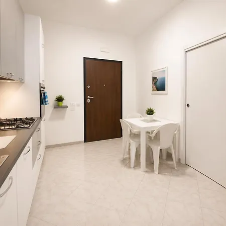 בית הארחה Holiday B&B סלרנו