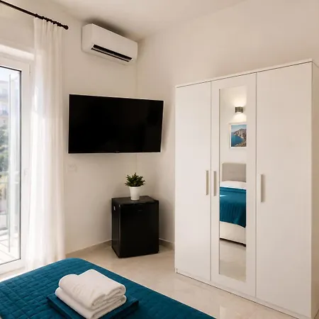 בית הארחה Holiday B&B *