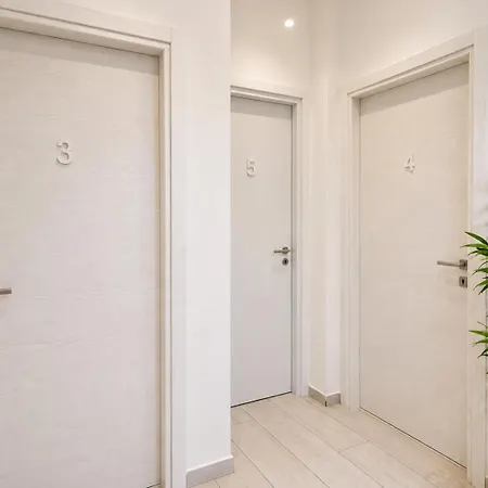 Holiday B&B * Salerno